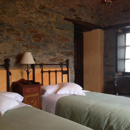 Casa De Aldea El Conceyu Guest House Navia Eksteriør bilde