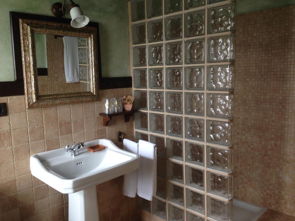 Casa De Aldea El Conceyu Guest House Navia Eksteriør bilde