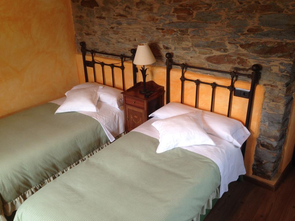 Casa De Aldea El Conceyu Guest House Navia Eksteriør bilde